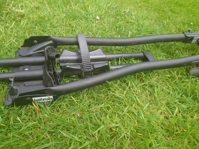 Halfords bicycle roof rack and rear 